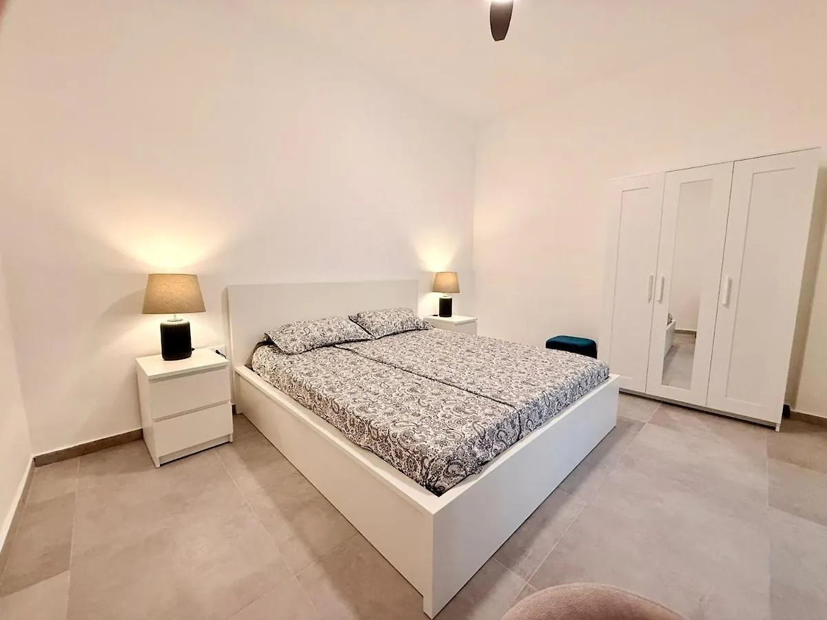 Ferienwohnung La Casa Delle Parole 1 Rom Apartment Agrigent